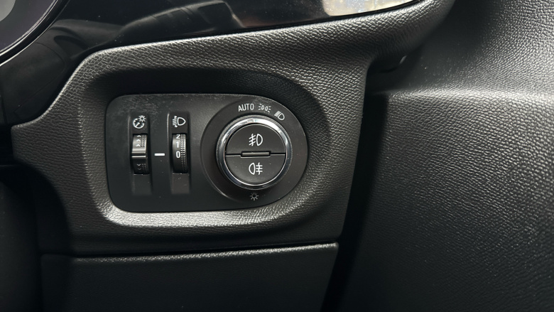 Vauxhall Corsa 100kW Anniversary Edition 50kWh 5dr Auto [11kWCh] Electric Hatchback